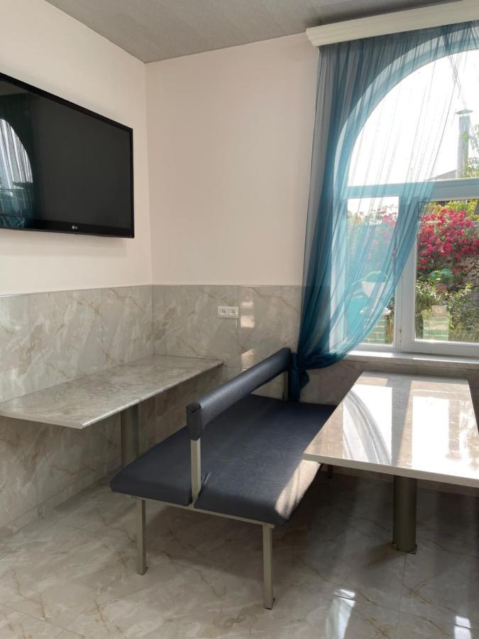 Santorini Hotel & Hostel Yerevan Exterior photo