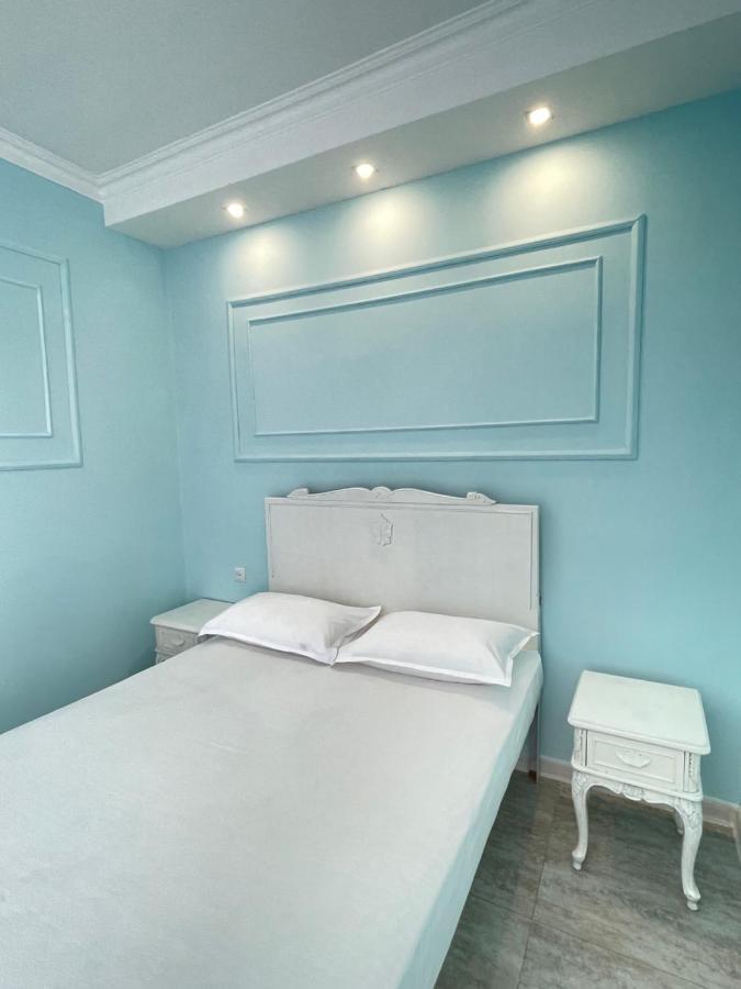 Santorini Hotel & Hostel Yerevan Exterior photo