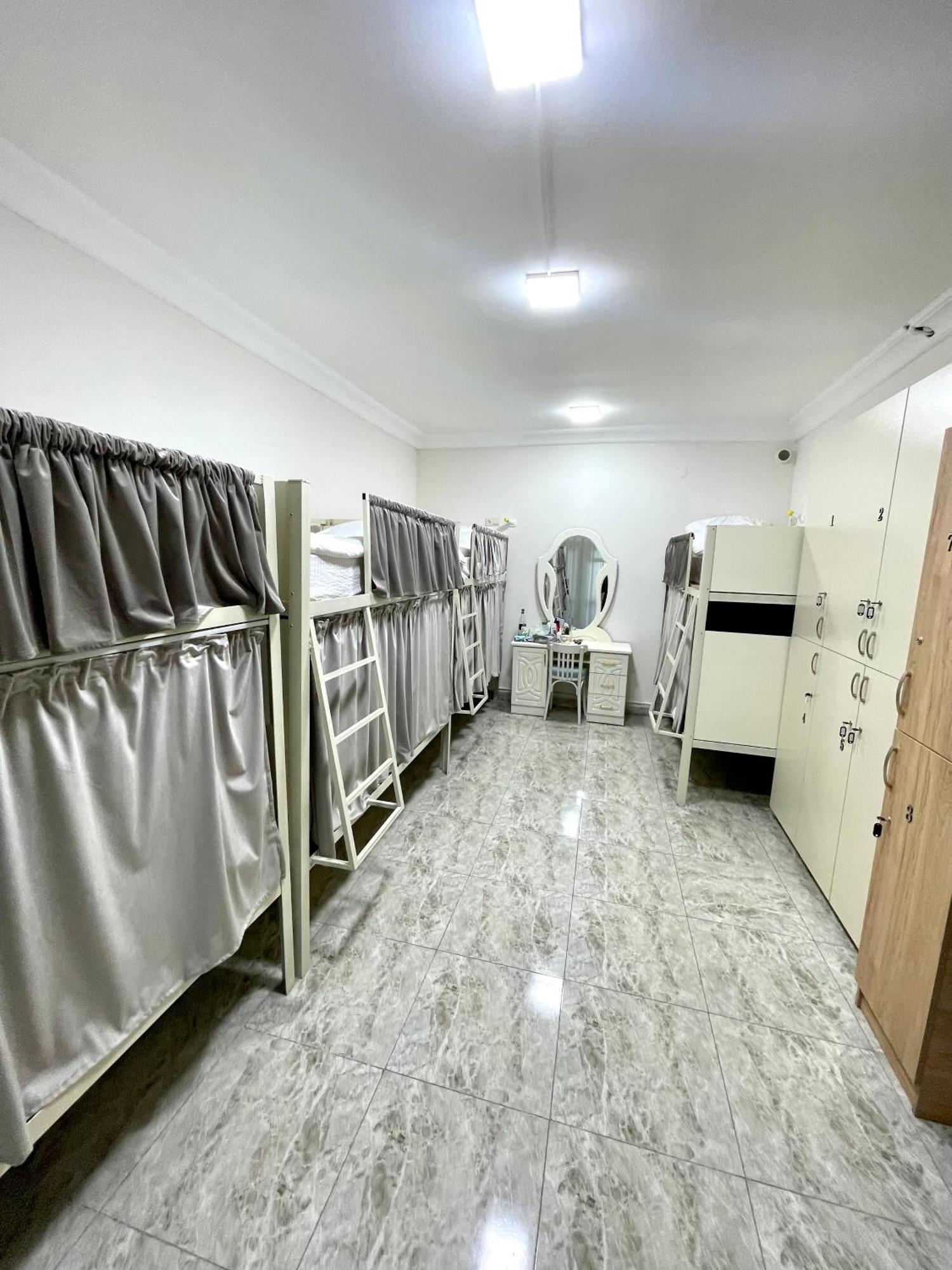 Santorini Hotel & Hostel Yerevan Exterior photo