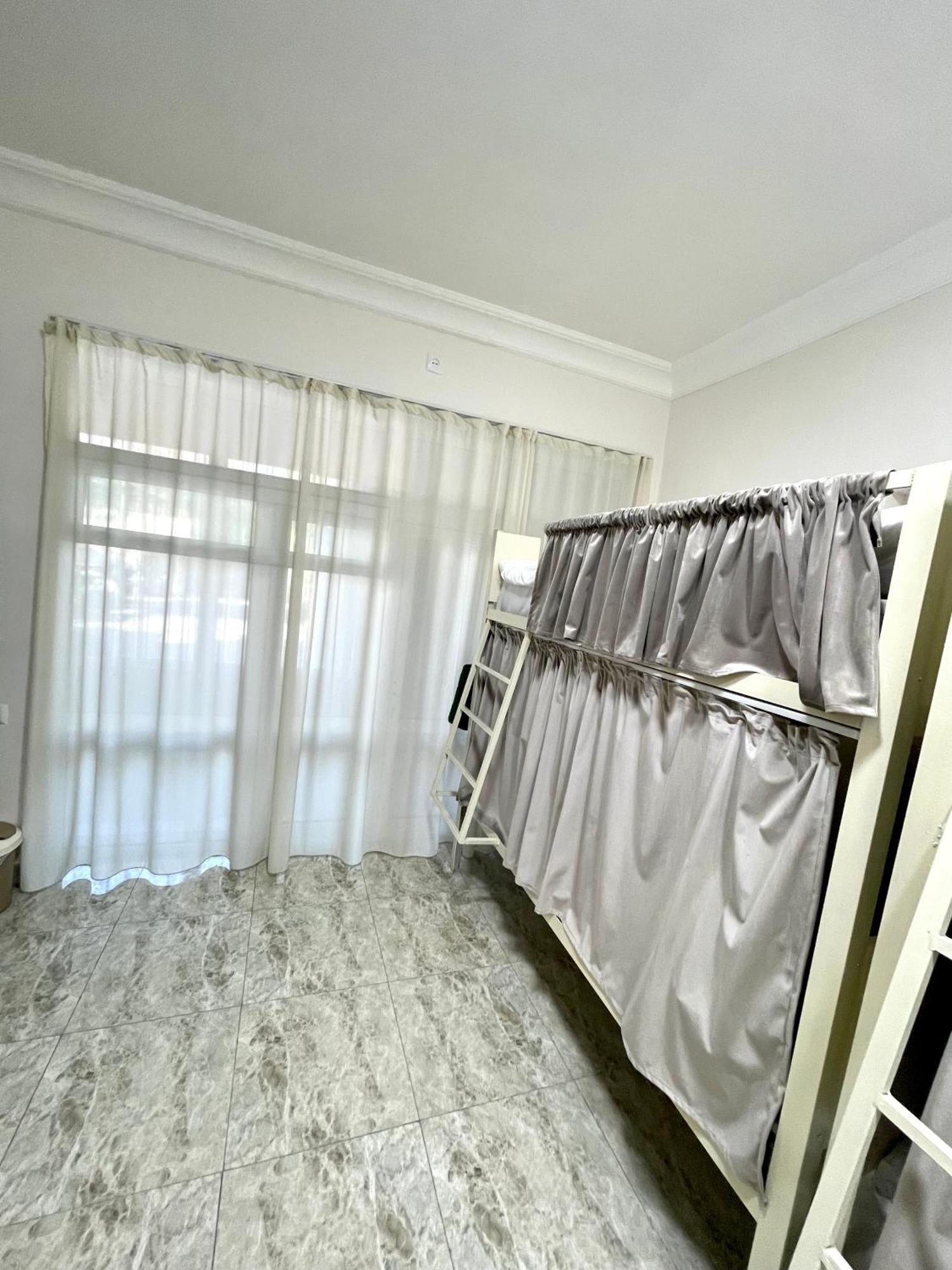 Santorini Hotel & Hostel Yerevan Exterior photo