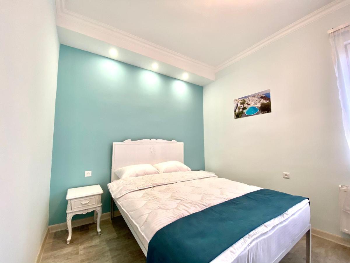 Santorini Hotel & Hostel Yerevan Exterior photo